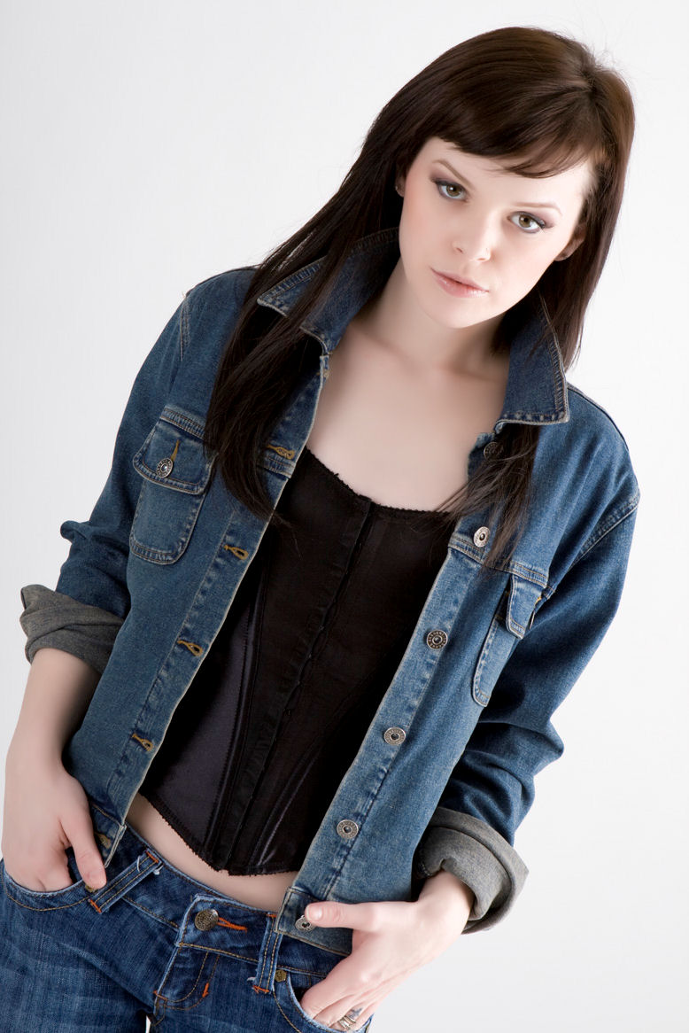 Female model photo shoot of Kaylee Rochel by Craig Payne