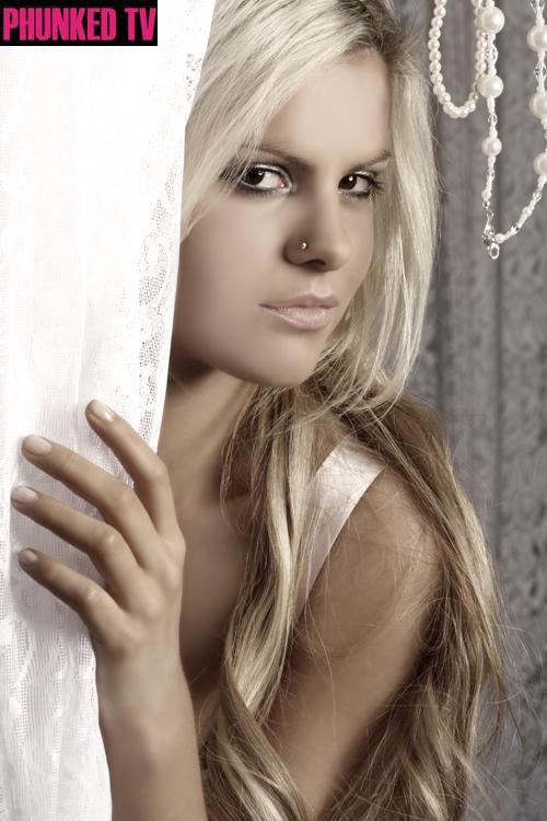 Female model photo shoot of Tessaaa