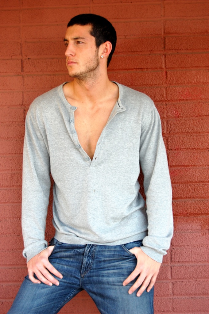 Male model photo shoot of Robby Brill