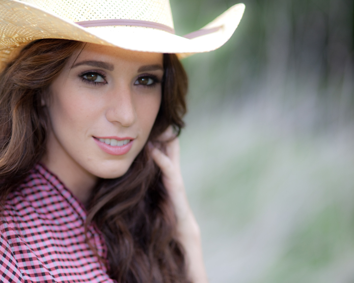 Female model photo shoot of Lauren BD by Bill Kratt Photography in Lewisville, TX, makeup by HMU