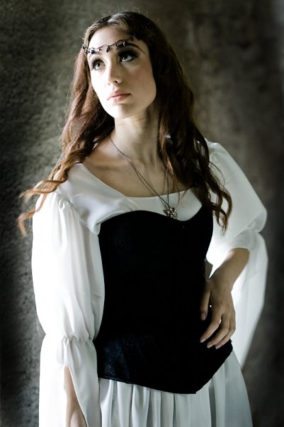 Female model photo shoot of Eilidh Wildeor in quattrocastella
