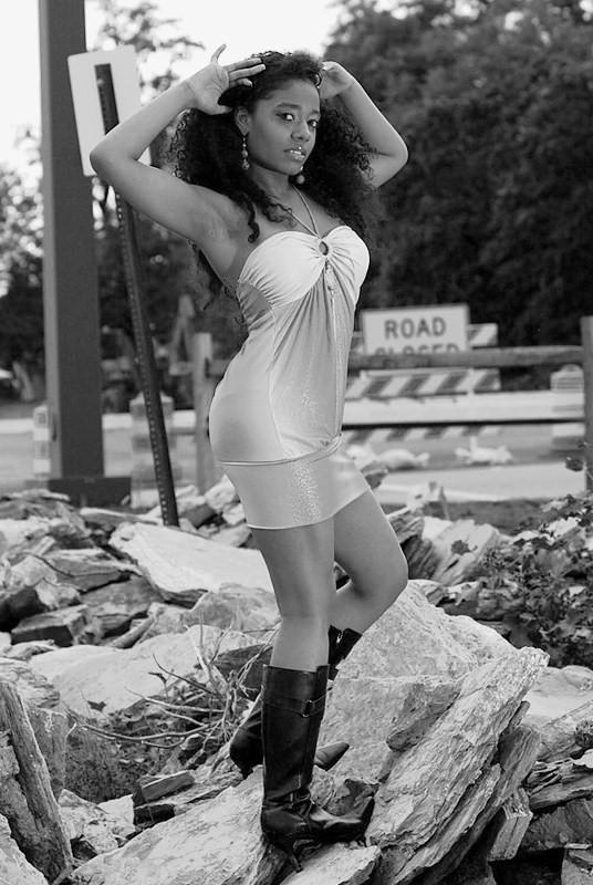 Female model photo shoot of Melissa Diaz