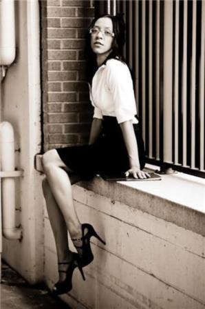 Female model photo shoot of Signorina Ki in Town Center, Virginia Beach, VA!