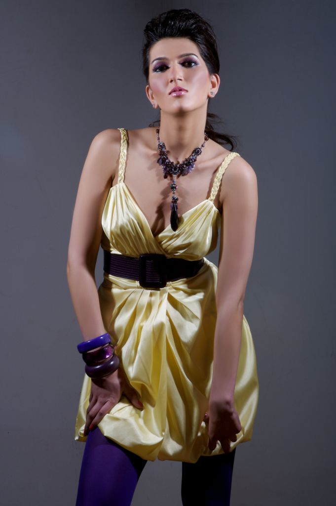 Female model photo shoot of Natasha Parmar