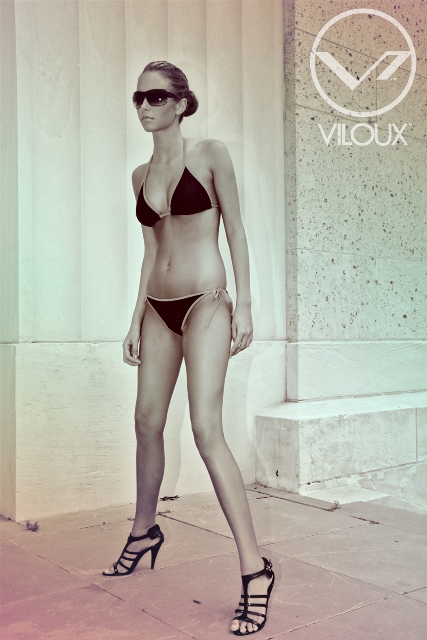 Female model photo shoot of SydneyLyn by Viloux