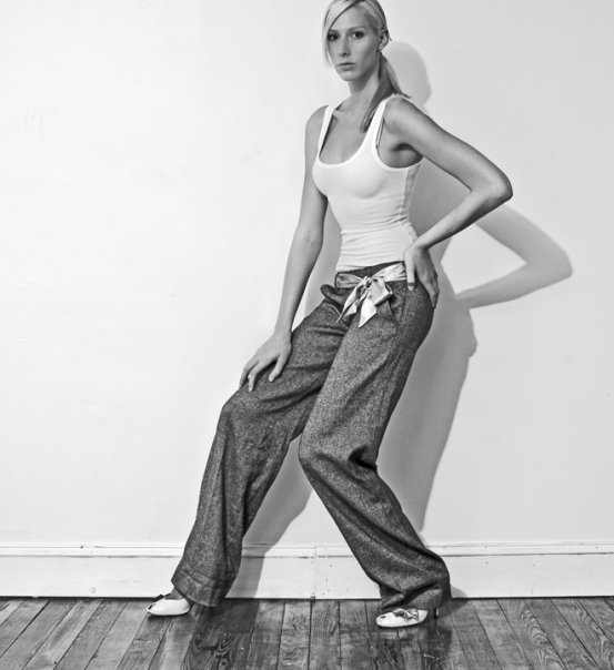 Female model photo shoot of Laura Hinkel