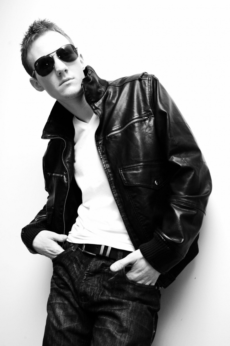 Male model photo shoot of Liam Braid by Bartek Wscisel