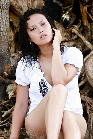 Female model photo shoot of Rachelle 2012 by Cairnsimage in Cairns