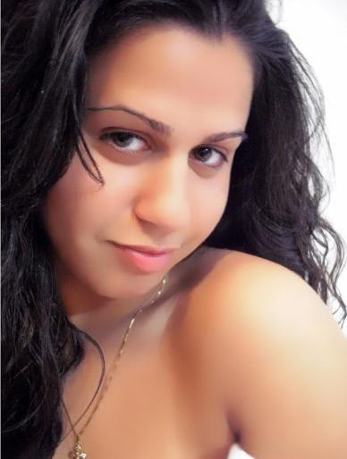 Female model photo shoot of Marcela S