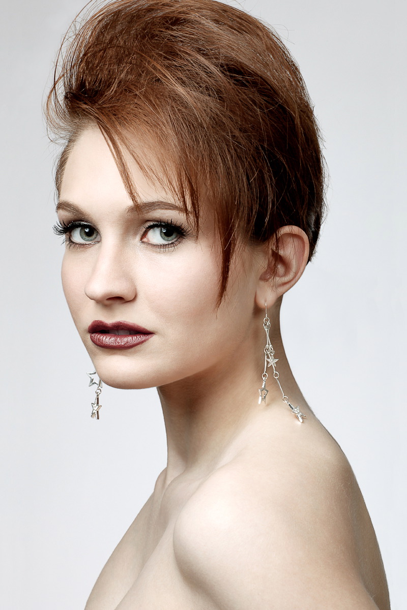 Female model photo shoot of Mackenzie Lang by Robert McCadden in Kenmore, WA, makeup by Sable Lee Makeup hair