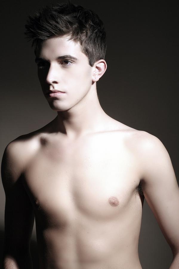 Male model photo shoot of Derek Vittum