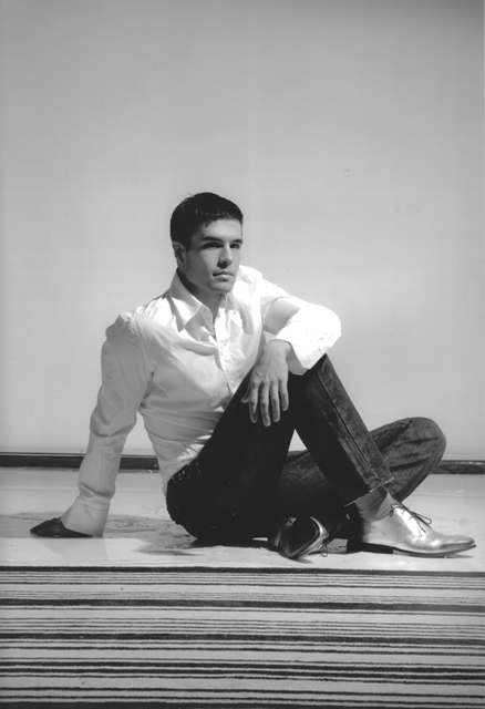 Male model photo shoot of Srdjan Prodanovic