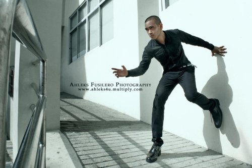 Male model photo shoot of Yeoh Egwaras by Ahleks Fusilero