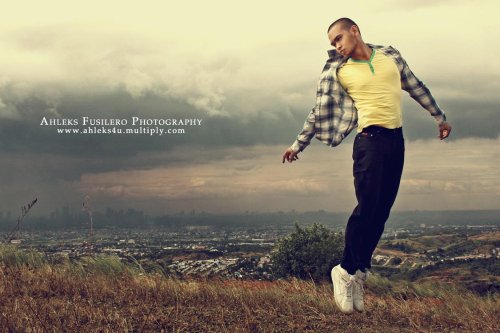 Male model photo shoot of Yeoh Egwaras by Ahleks Fusilero