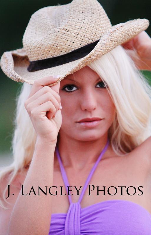 Female model photo shoot of Kari Manuel in Lake Charles, Louisiana