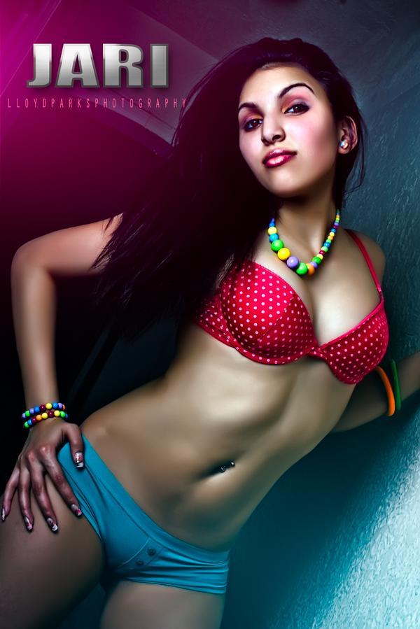 Female model photo shoot of Jari Star