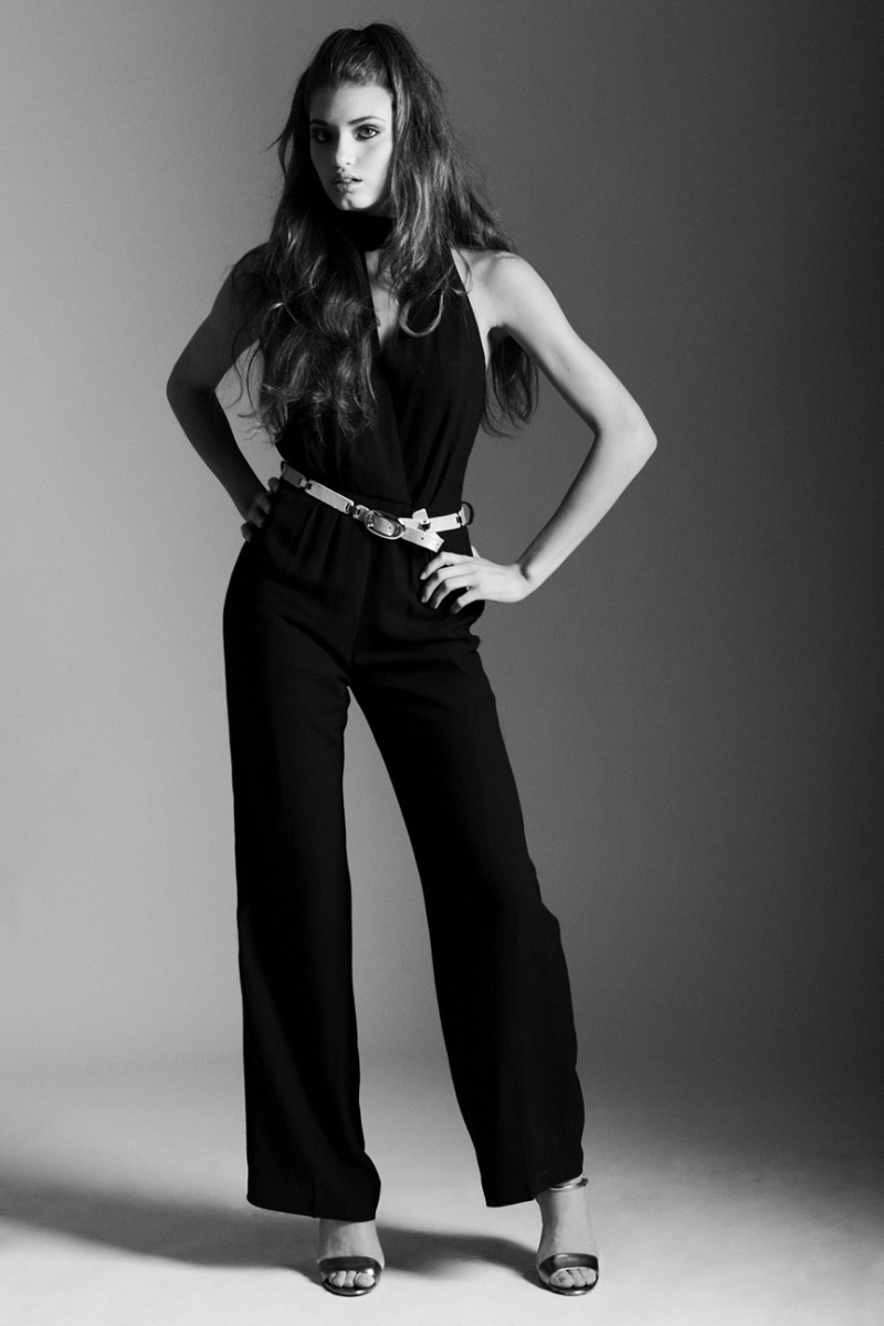 Female model photo shoot of Karla Magsalin