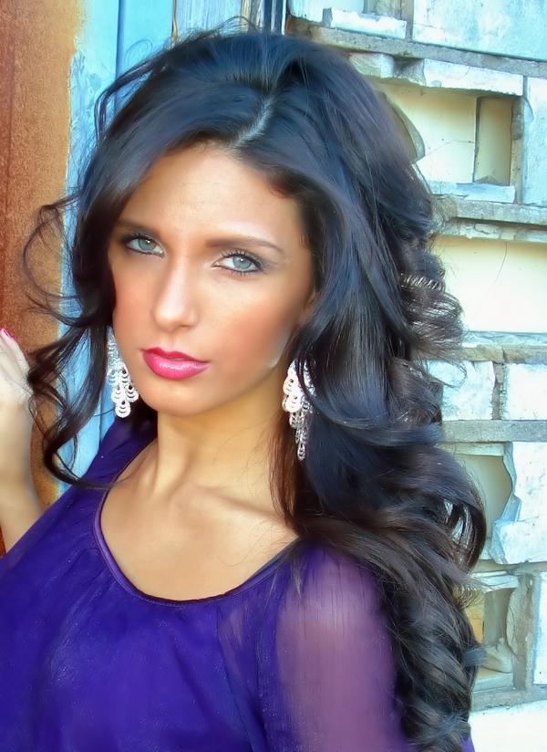 Female model photo shoot of Miss Texas US 09