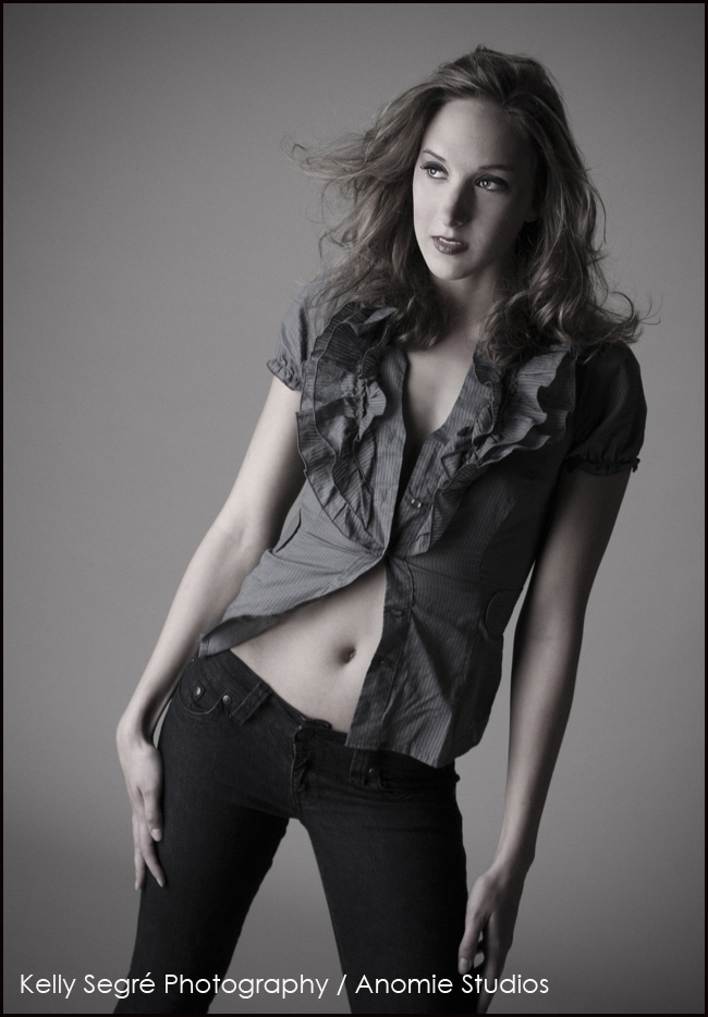 Female model photo shoot of Emily_Louise in Kelly Segre Photography