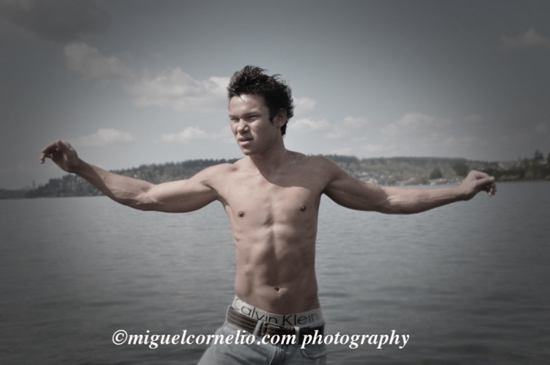 Male model photo shoot of Miguel Cornelio in Coulon Park, Renton WA