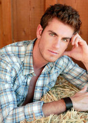 Male model photo shoot of Tyler Haines