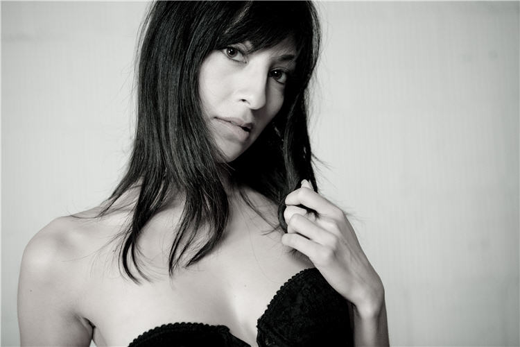 Female model photo shoot of Melanie Moreno