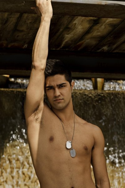 Male model photo shoot of Alijandro K