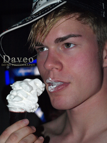 Male model photo shoot of Daveo Falaveo