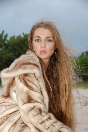 Female model photo shoot of Katerina 82