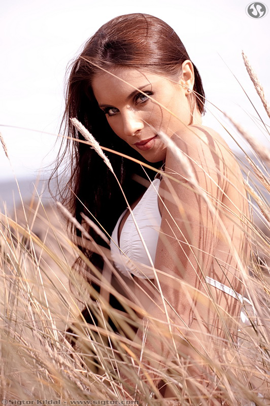 Female model photo shoot of Lexxie by Sigtor Kildal in Wellington, NZ