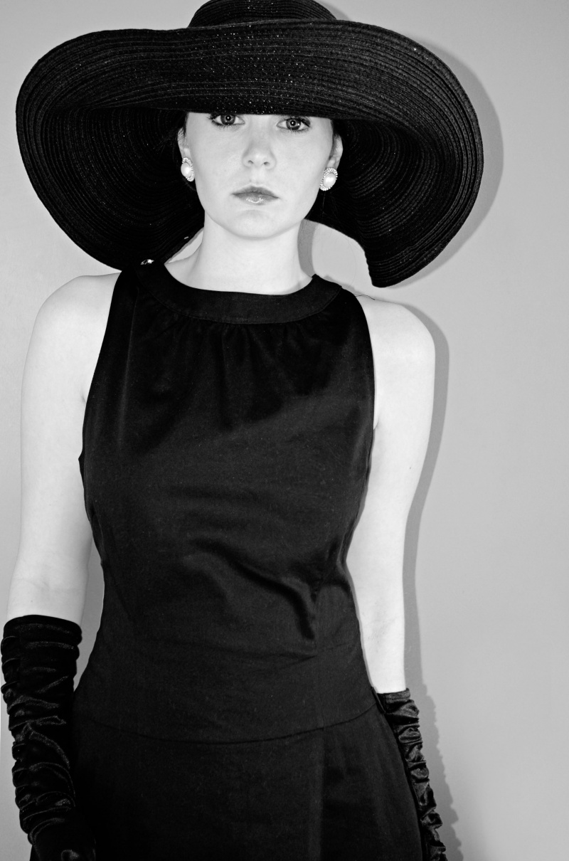 Female model photo shoot of Laura Fraylich