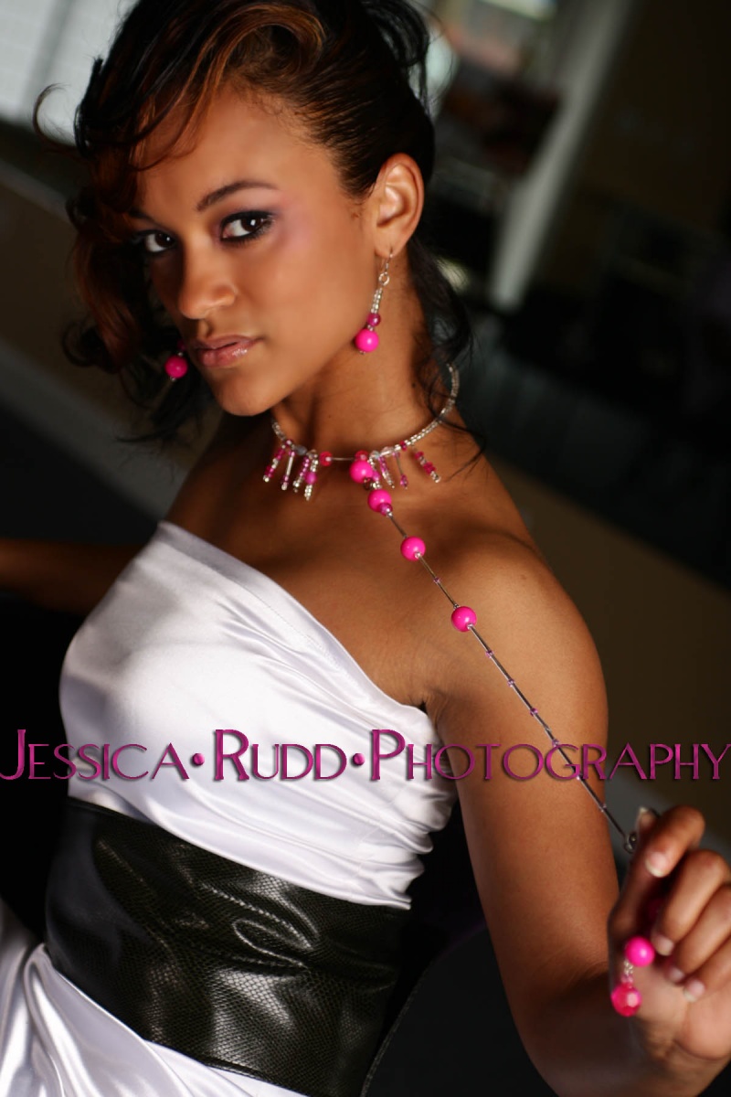 Female model photo shoot of Jessica Rudd Studios