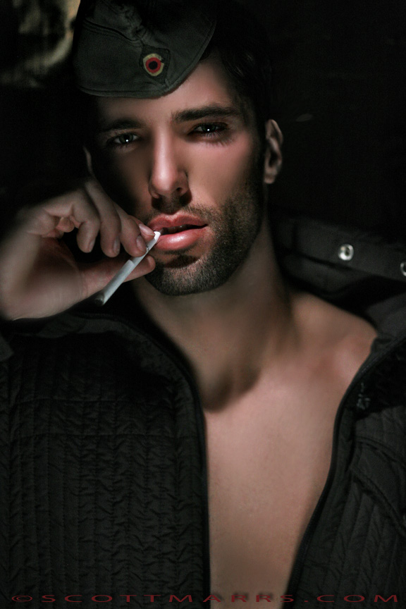 Male model photo shoot of Justin Thomas 80