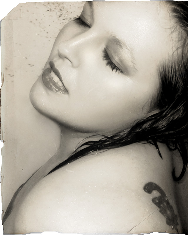 Female model photo shoot of Lenna Undressed by Anna Inez
