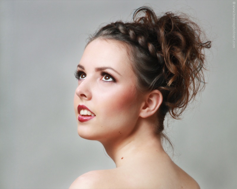 Female model photo shoot of LaToniaM-Hair