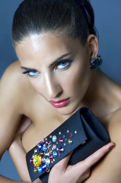 Female model photo shoot of Valantina rossi