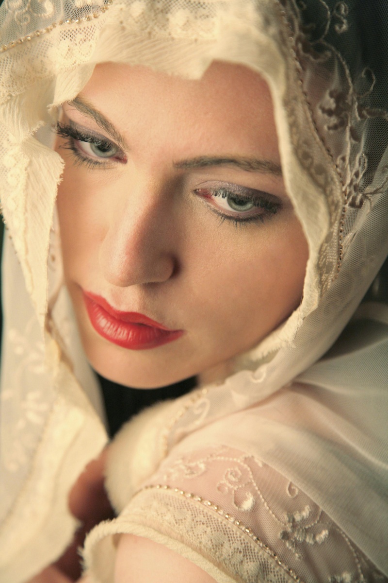 Female model photo shoot of Ava Dvornik by Allan Jenkins