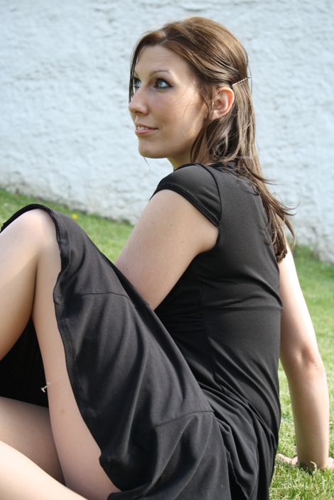 Female model photo shoot of Xeriah Faith by Bennie Gonzalez in Beloit, WI