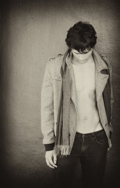 Male model photo shoot of Brian Valencia