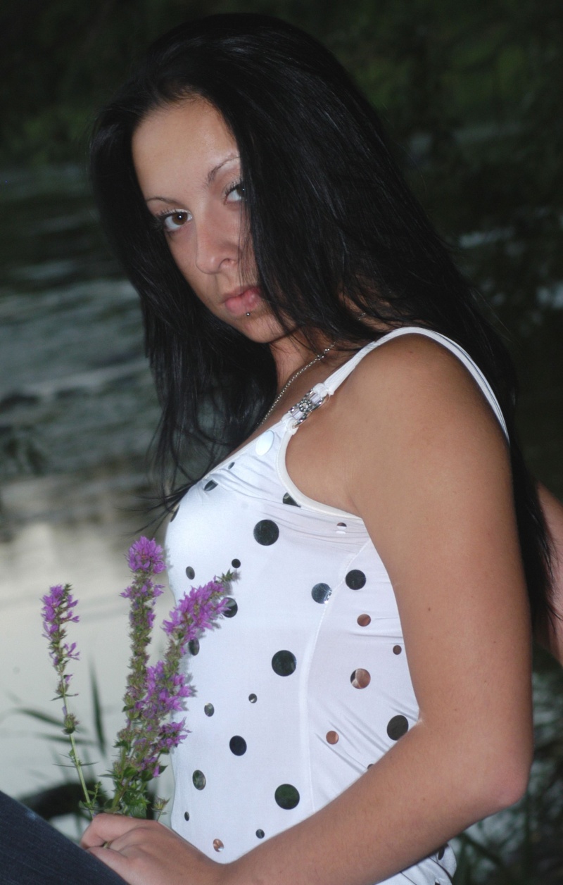 Female model photo shoot of jessica dumas