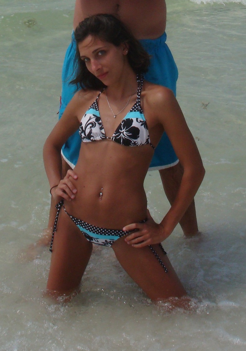 Female model photo shoot of Jessica Lombardi in Destin, FL