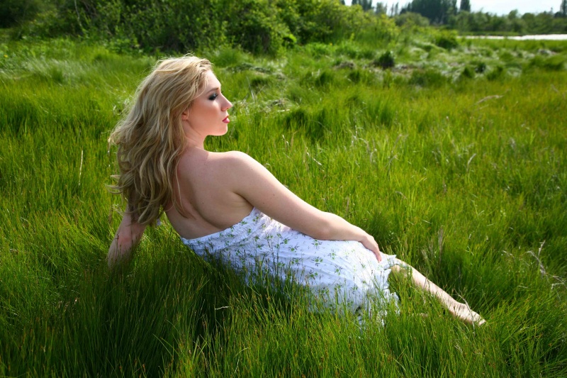 Female model photo shoot of Kat Karpoff by robert b mitchell in White Rock