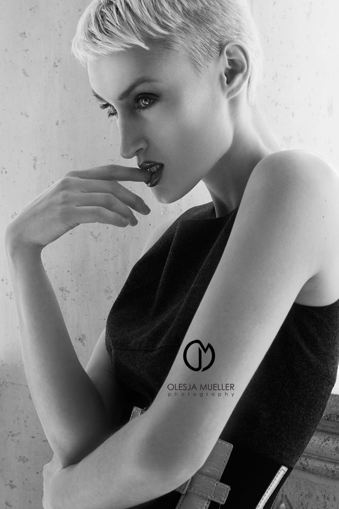 Female model photo shoot of Gallery Row Studio II and DD55 in Las Vegas, makeup by Noel Kanaley