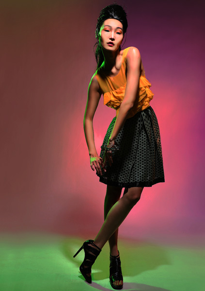 Female model photo shoot of Yvonne Taylor in occoquan studio
