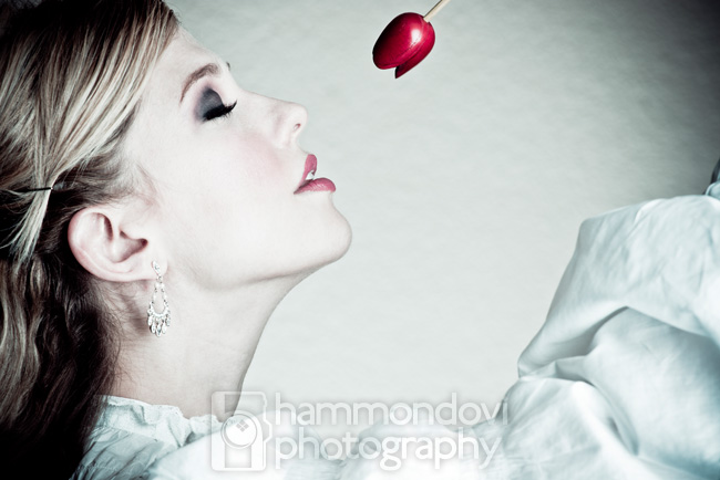 Female model photo shoot of Anna Davenport by Hammondovi