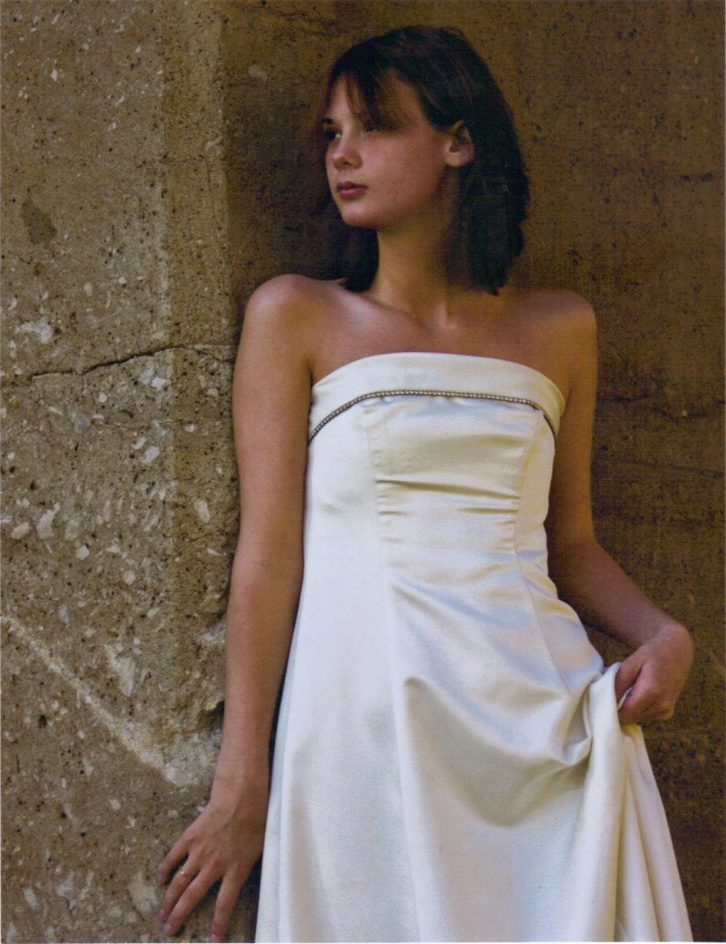 Female model photo shoot of Becki Tyra