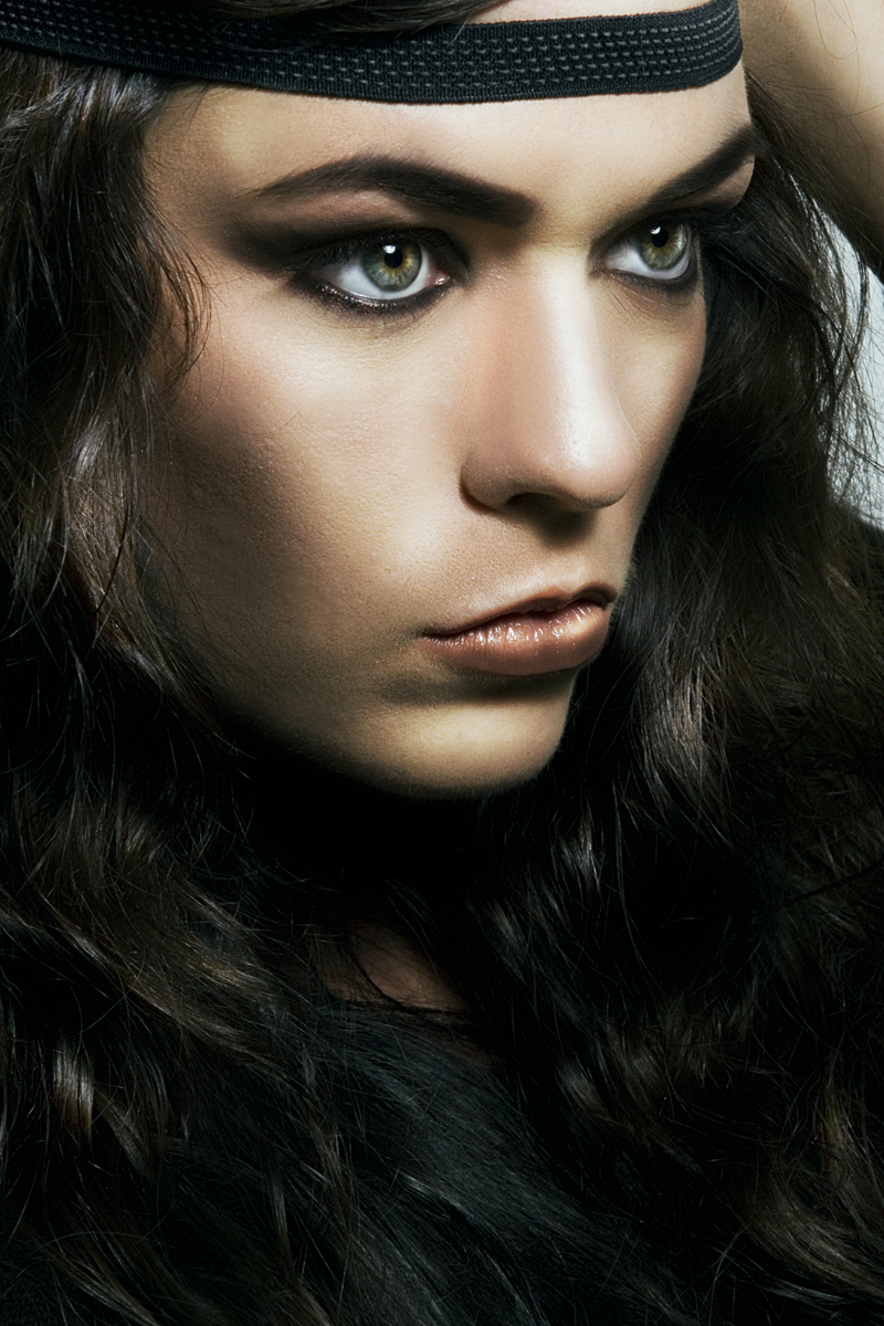 Female model photo shoot of L E S L I E pinck by DAVfoto in Ghetto Atlanta :), makeup by MARAZ makeup and hair