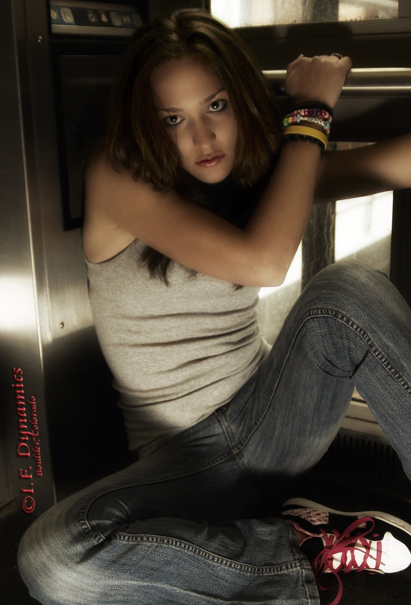 Female model photo shoot of Alyssa Vipond by Ian Thomas Images