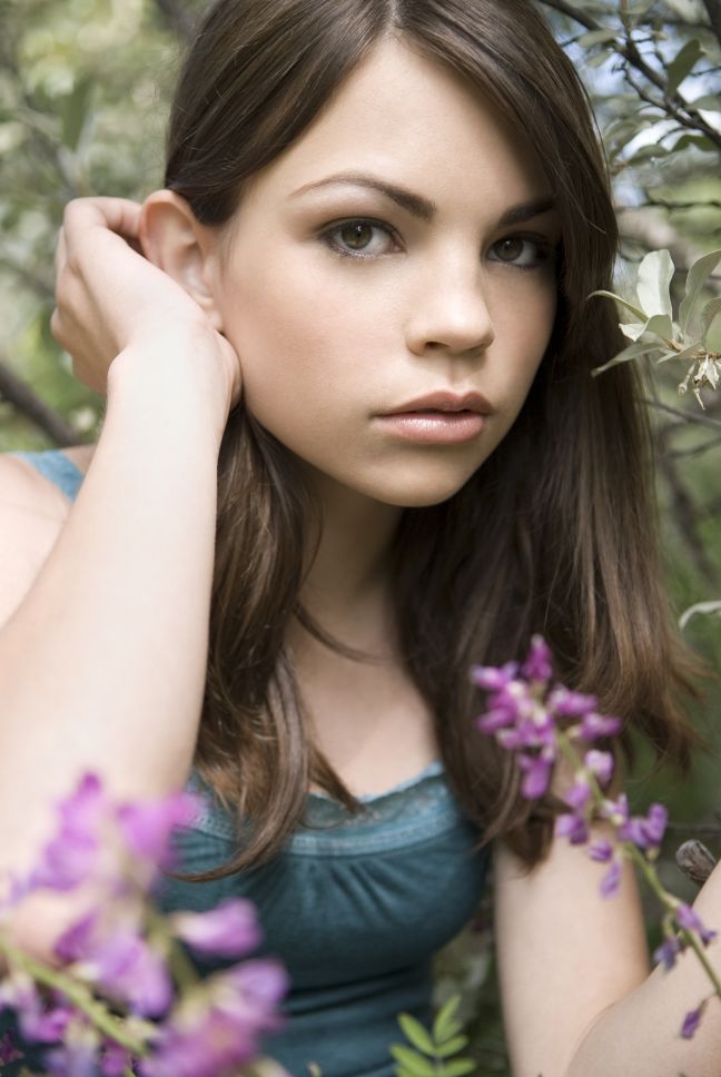 Female model photo shoot of Shannon Payne