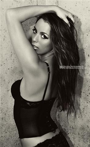 Female model photo shoot of Mariana Sofia by Skye  Kalosza